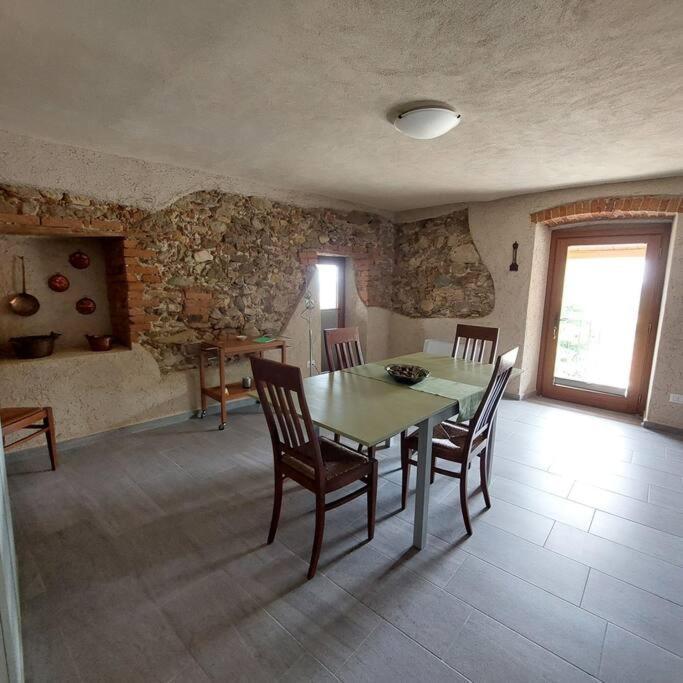Apartamento Istanti - Menta Costigliole Saluzzo Exterior foto